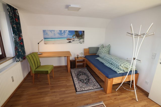 Wohnung_DG_Zimmer_1_Bild_4