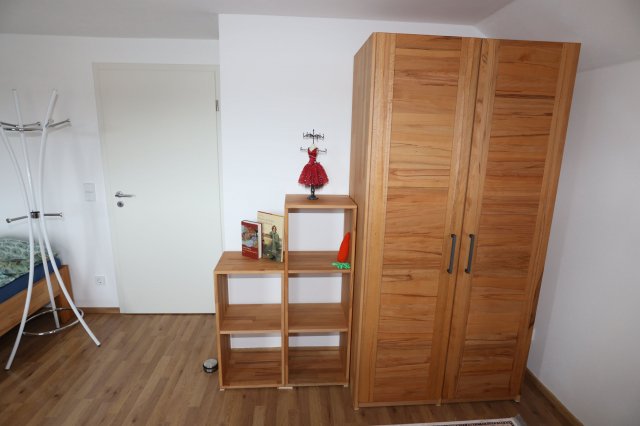 Wohnung_DG_Zimmer_1_Bild_8